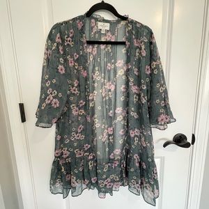 American Eagle Floral Kimono